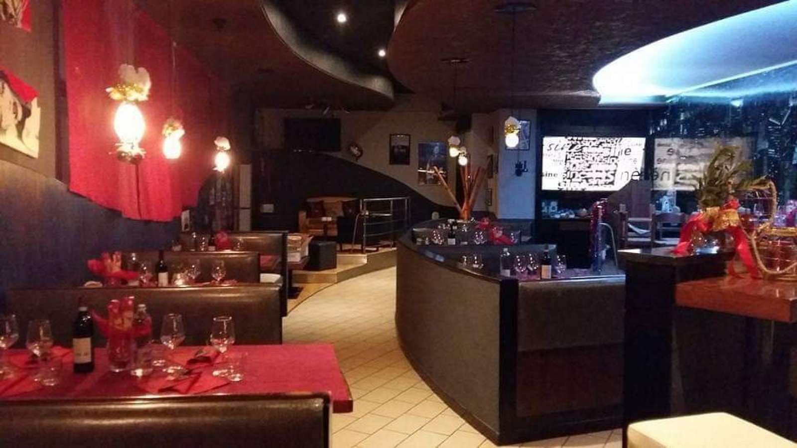 bar