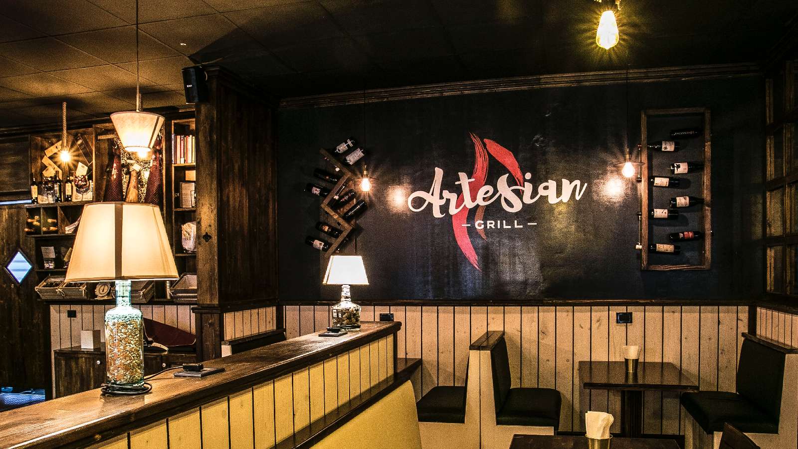 bar