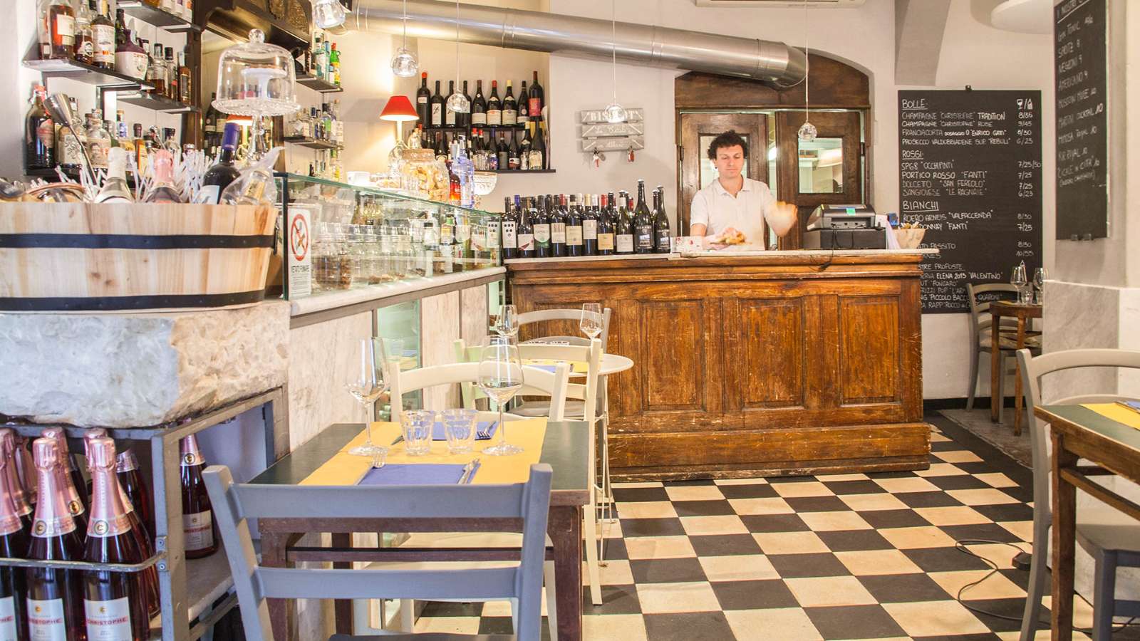 bar