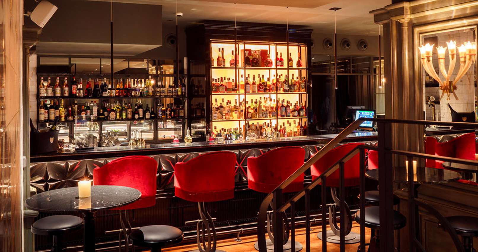 bar